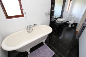 masterbedroombathroom
