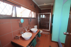 thecaptainscabinbathroom